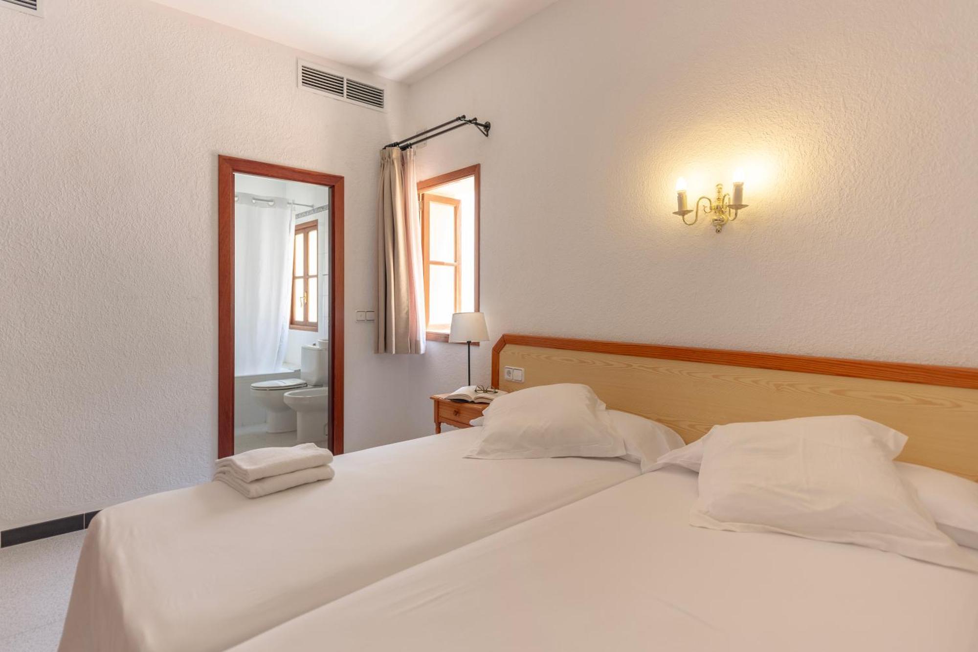 Hostal Sa Baronia Баньяльбуфар Экстерьер фото